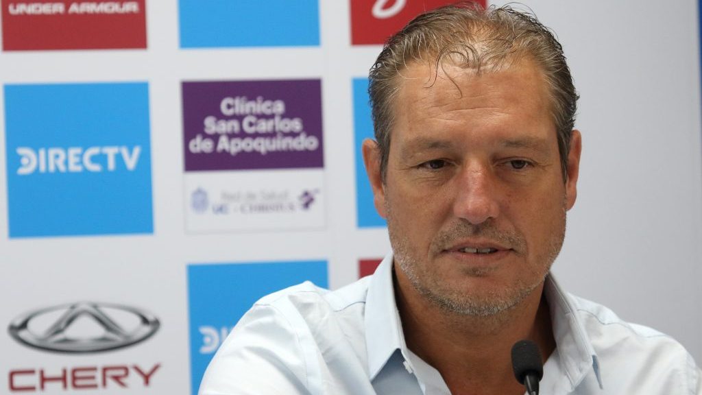 José María Buljubasich: No hemos hablado con ningún DT, pero la idea es tener uno lo antes posible