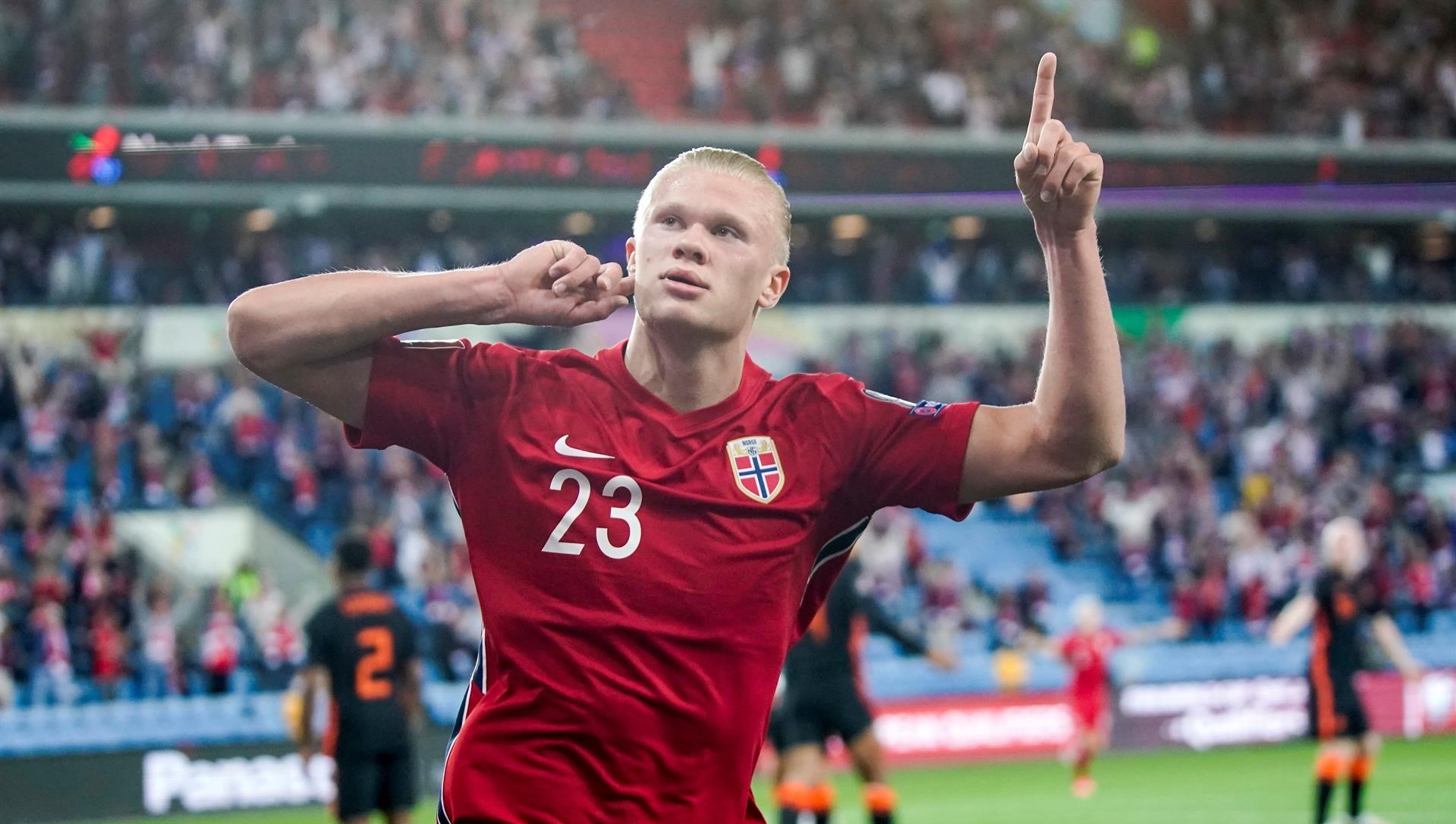 Erling Haaland se las ingenió para anotar en empate de Noruega ante Países Bajos