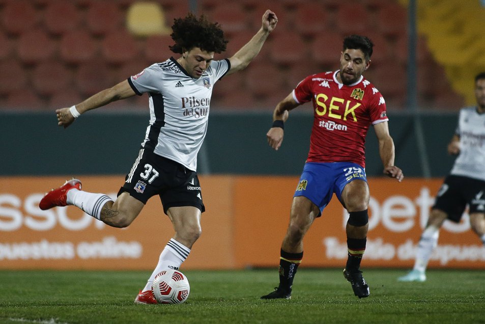 Pablo Solari guió a Colo Colo al triunfo ante U. Española y su segunda final seguida en Copa Chile