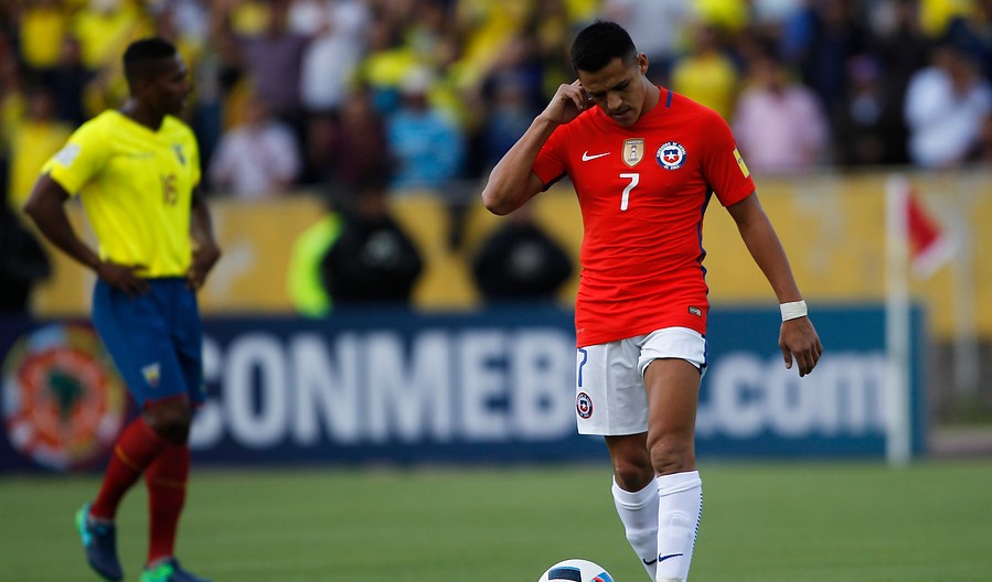 Goleada con Gustavo Quinteros en la banca: El último antecedente de la Roja ante Ecuador en Quito