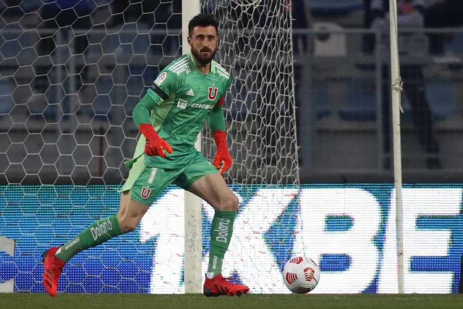 Lucas Assadi de titular: La formación de la U para enfrentar a La Serena por el Campeonato