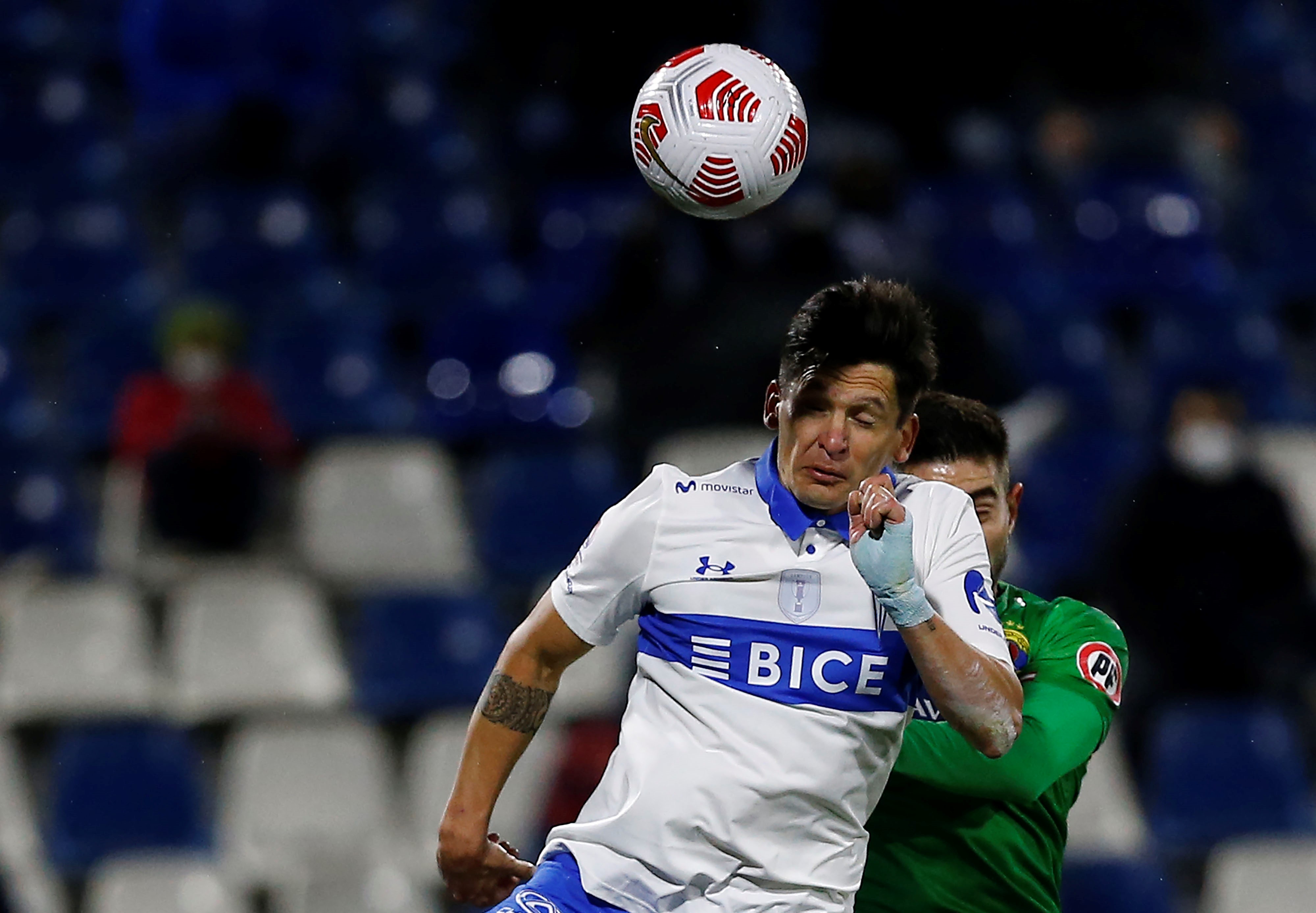 Universidad Católica sentenció a Audax Italiano con un cabezazo de Alfonso Parot en el final