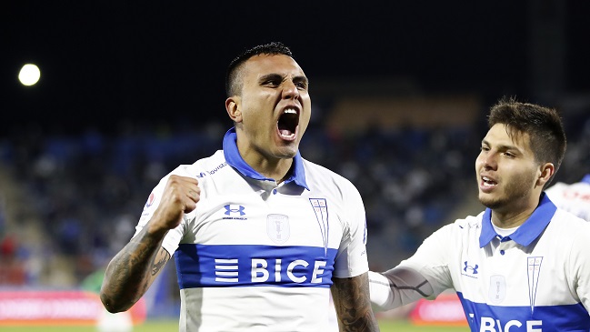 U. Católica se reencontró con el triunfo tras batir a Audax Italiano y metió presión en la parte alta