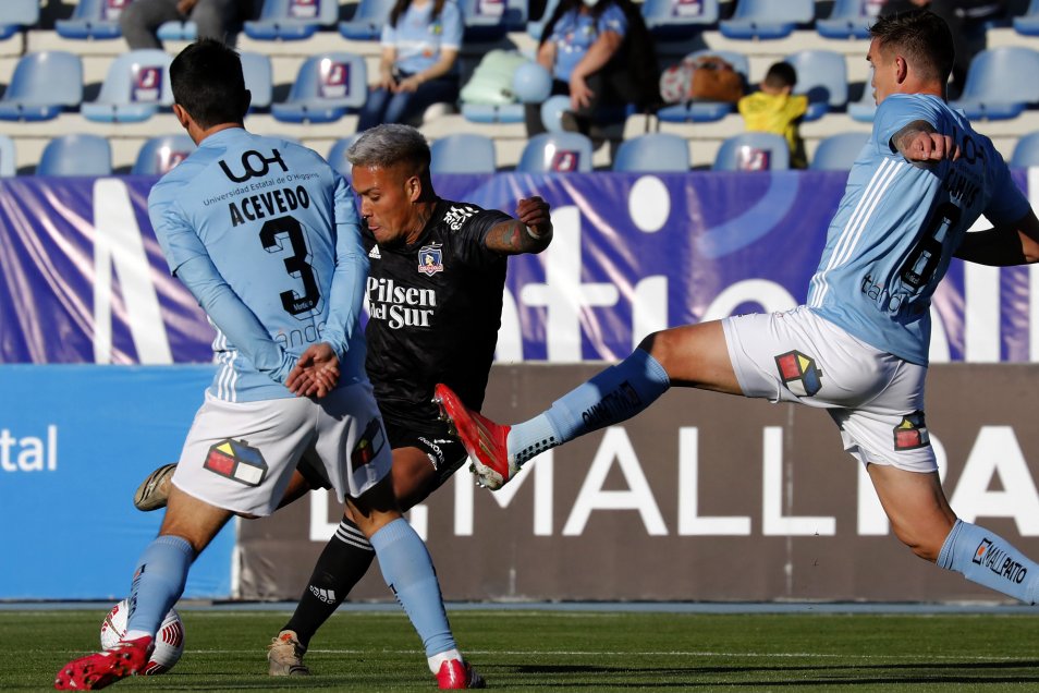 O’Higgins quedó a dos puntos de la zona de promoción tras caer ante Colo Colo