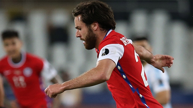 Blackburn Rovers estudia la opción de no ceder a Ben Brereton a la Roja