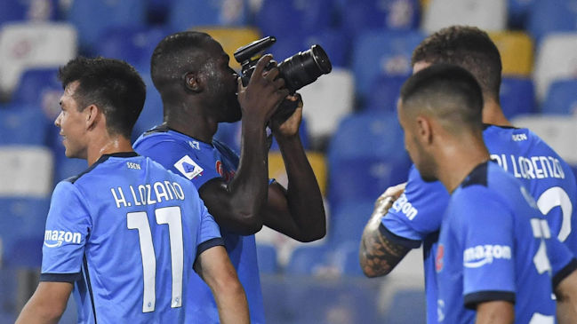 Napoli remontó a Juventus y logró afirmarse en la cima de la Serie A