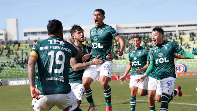 Santiago Wanderers derribó en un partidazo a Cobresal y sumó valiosos puntos para ilusionarse