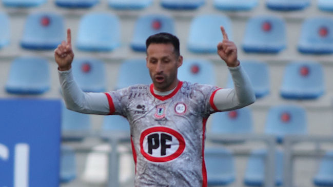 Christian Vilches descontó para La Calera ante Audax con un violento remate