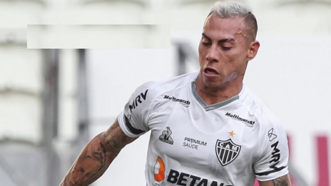 Eduardo Vargas jugó un partidazo y aportó una asistencia en victoria de Atlético Mineiro