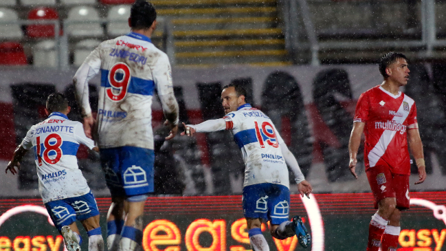 José Pedro Fuenzalida cerró la victoria de la UC ante Curicó Unido