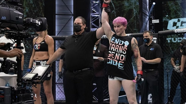 Polémica en las MMA por debut de peleadora transgénero: “Golpeó a una mujer biológica”