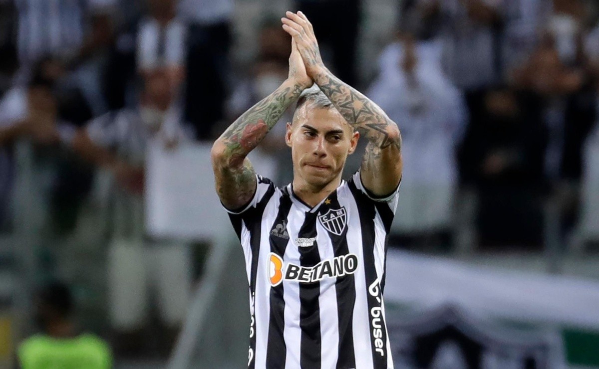 Eduardo Vargas celebró Fiestas Patrias con un golazo de penal en Brasil