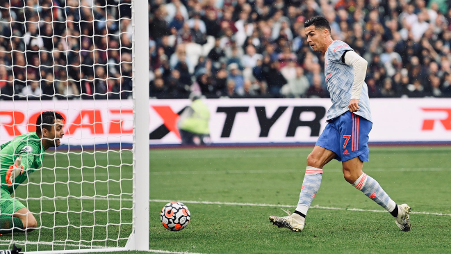 ¡Olfato goleador! Cristiano Ronaldo volvió a anotar en duelo de Manchester United ante West Ham