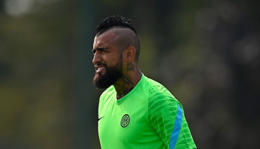 Medio italiano aseguró que Arturo Vidal se perderá el duelo de Inter con Fiorentina