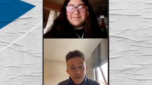 Diego Buonanotte sorprendió a pequeña hincha de la UC con un saludo de cumpleaños