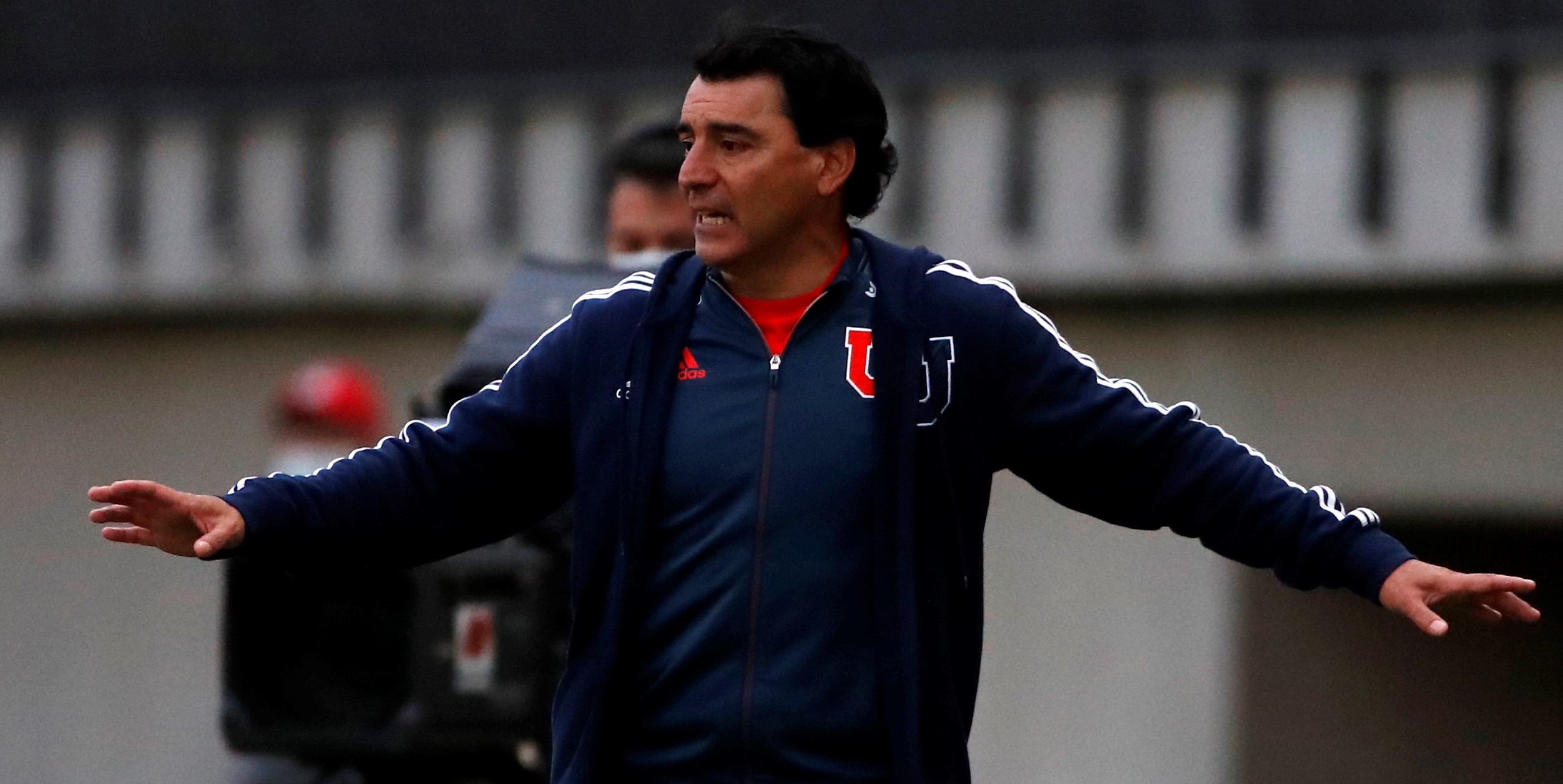 Esteban Valencia y la ratificación como DT de la U: Llega en un buen momento, valora el trabajo hecho