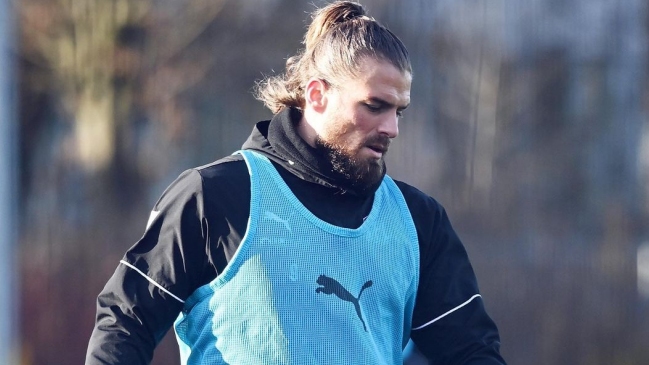 Colo Colo ya cuenta con el pase internacional de Christian Santos