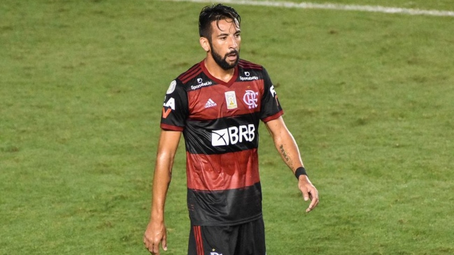 DT de Flamengo: Isla es un jugador que se entrega y es muy querido por el grupo