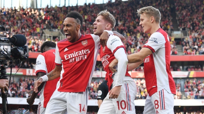 Arsenal se hizo fuerte ante Tottenham en el clásico de Londres y encadenó su tercer festejo