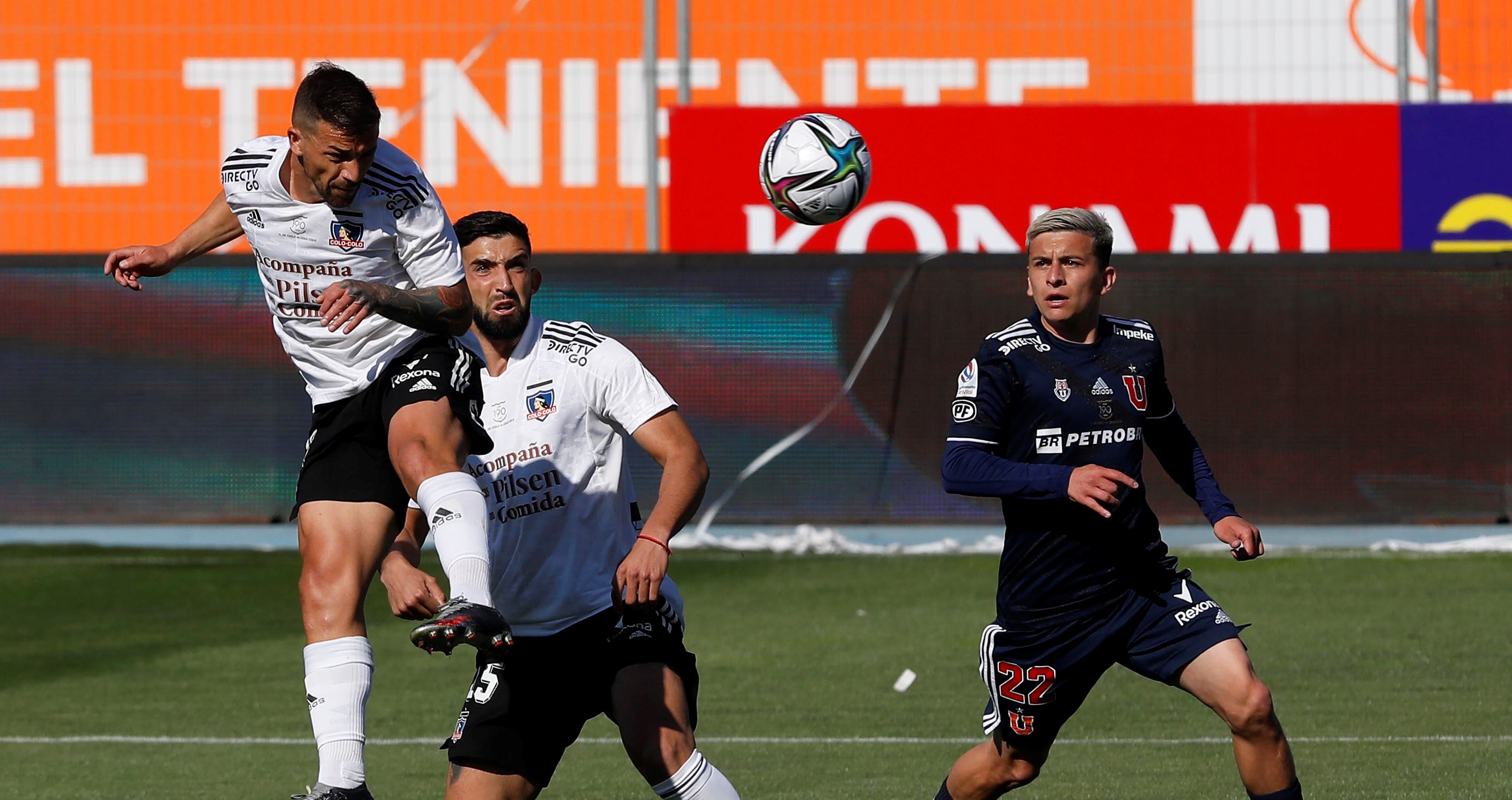Ramón Arias marcó un autogol y aumentó la ventaja de Colo Colo ante la U