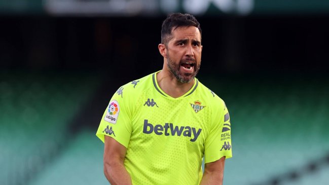 Claudio Bravo fue nuevamente titular en valioso triunfo de Real Betis sobre Getafe
