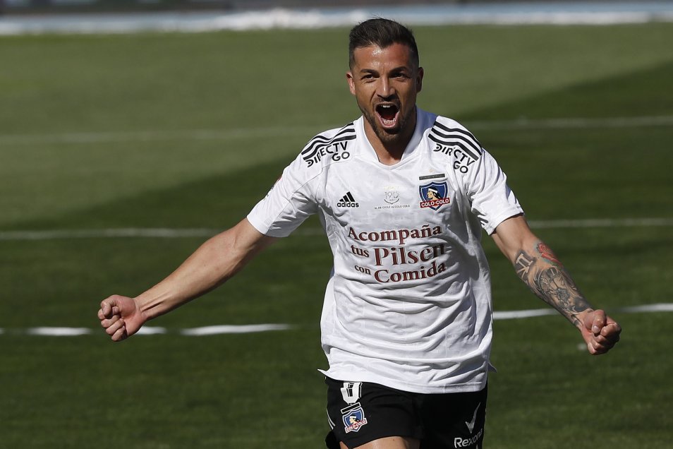 Colo Colo ratificó su favoritismo tras pasarle por encima a U. de Chile en el Superclásico 190