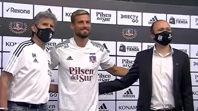 Christian Santos fue presentado en Colo Colo: Es importante adaptarme rápido y mostrar mis cualidades