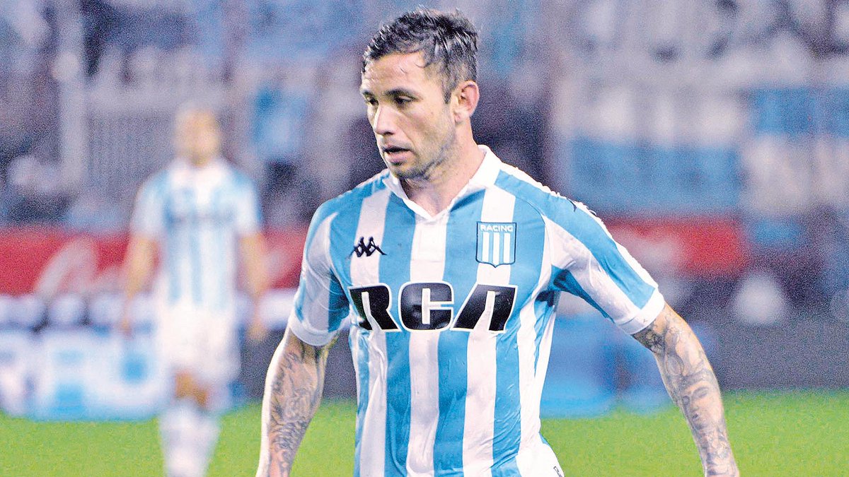 Medios argentinos anticiparon que Eugenio Mena se ausentará de las canchas cerca de un mes