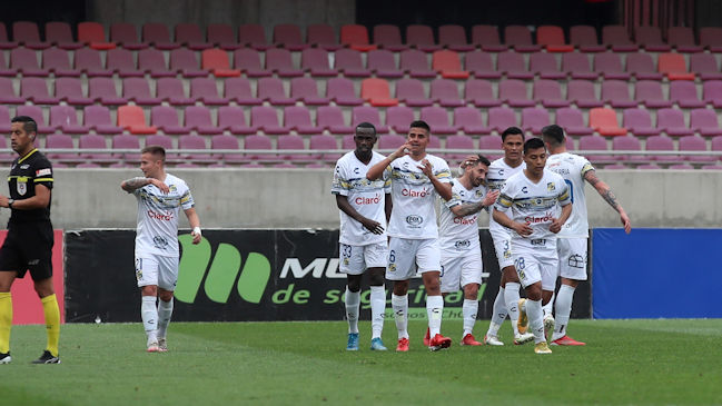 Everton doblegó a domicilio a Deportes La Serena y se acercó a zona de copas internacionales