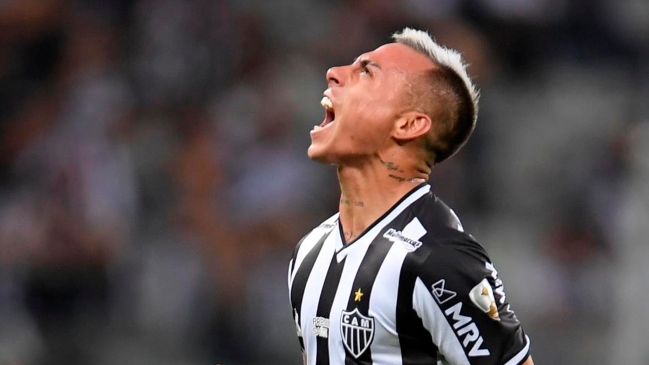 Prensa brasileña lamentó las oportunidades perdidas por Eduardo Vargas ante Palmeiras