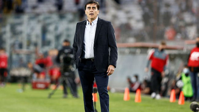 Gustavo Quinteros y derrota ante Ñublense: Debemos estar más precisos para que no vuelva a ocurrir