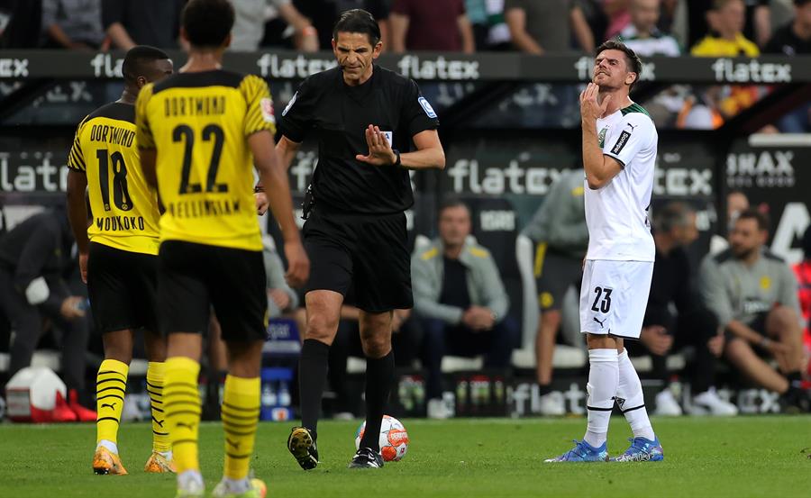 Borussia Dortmund no extrañó al lesionado Halaand y venció a Augsburgo en la Bundesliga