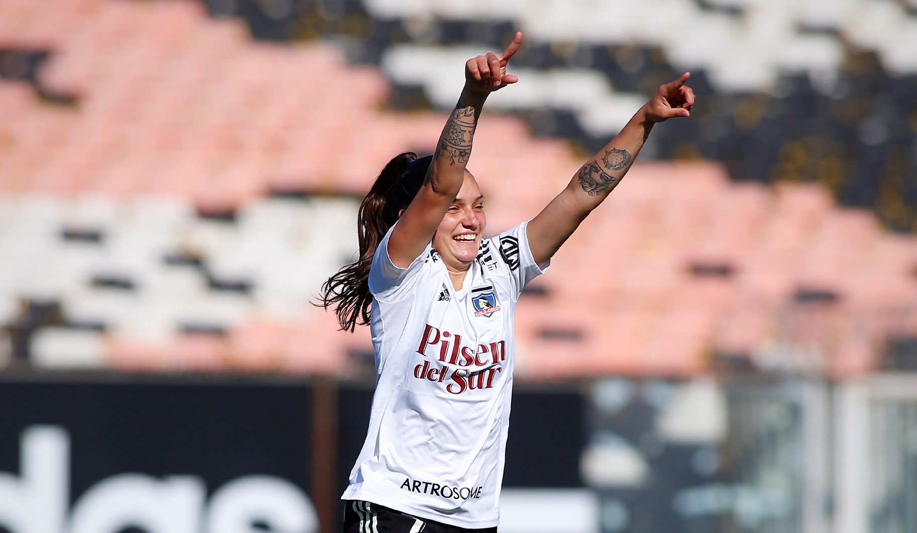 Colo Colo aplastó a U. Católica y jugará ante U. de Chile en las semifinales del Campeonato Femenino