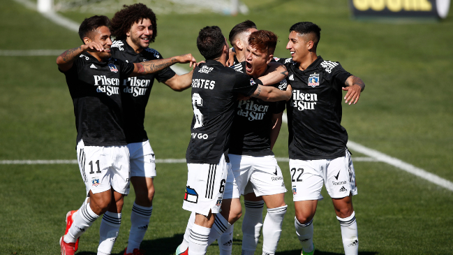 Colo Colo derrotó en sufrido duelo a Palestino y alargó su ventaja en la cima del Campeonato