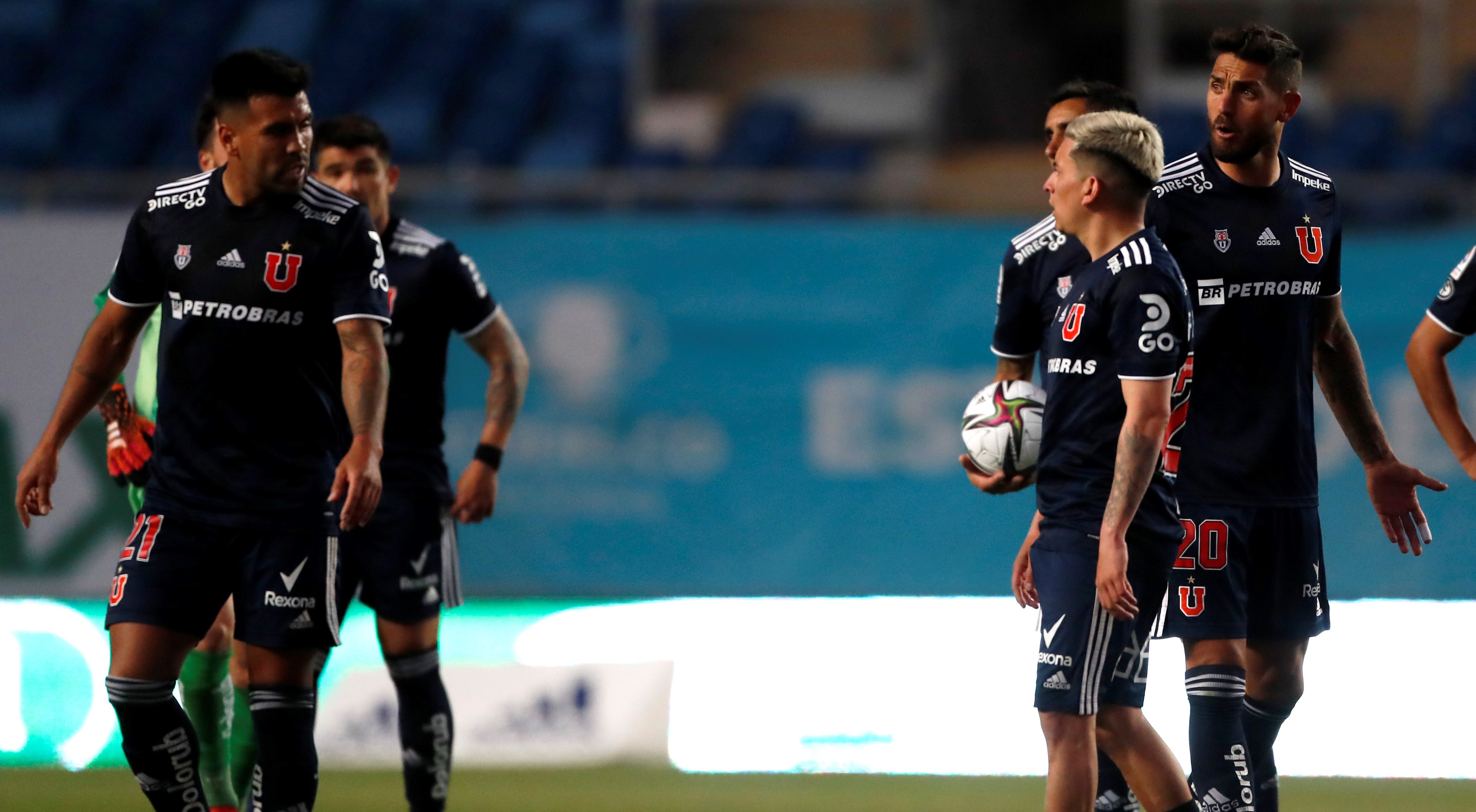 Ramón Arias y Gonzalo Espinoza protagonizaron tenso encontrón en el empate de la U con Antofagasta