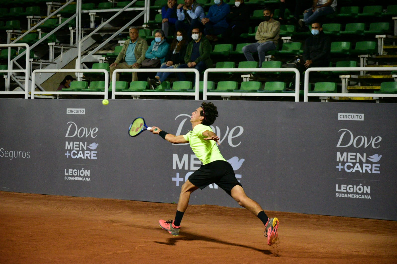 Diego Fernández tuvo debut y despedida en el Challenger de Santiago