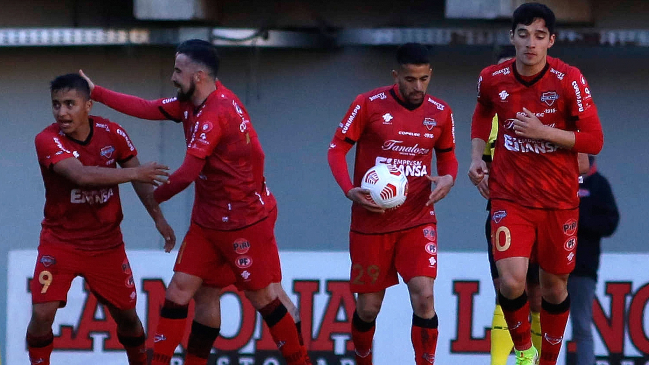 Ñublense recibe a una atribulada La Serena en busca de instalarse en zona de Sudamericana