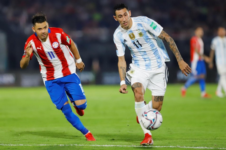 Argentina hizo figura al portero Antony Silva y debió conformarse con igualar ante Paraguay