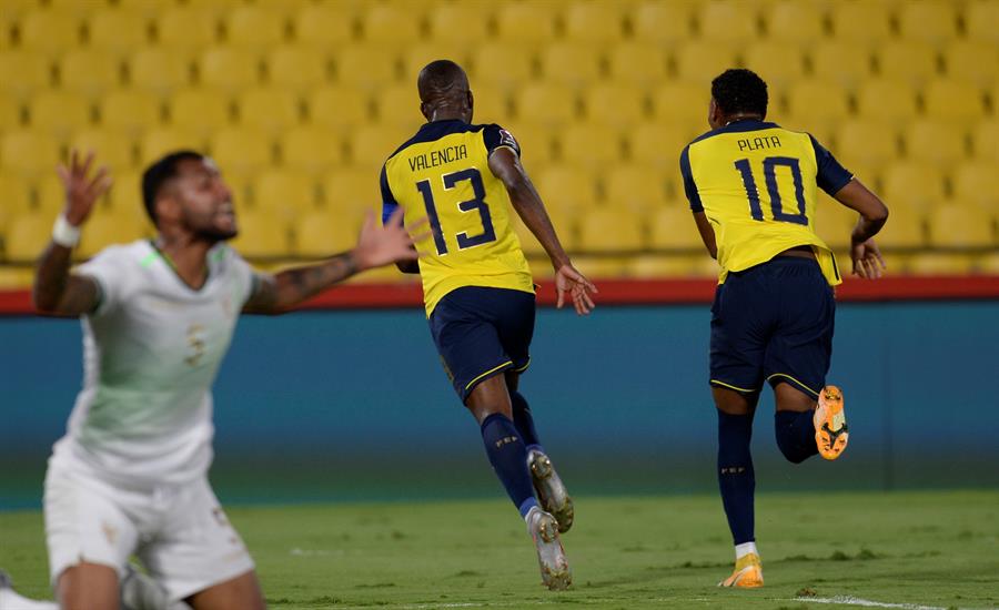 Ecuador goleó a Bolivia y se afirmó en zona de clasificación al Mundial de Qatar