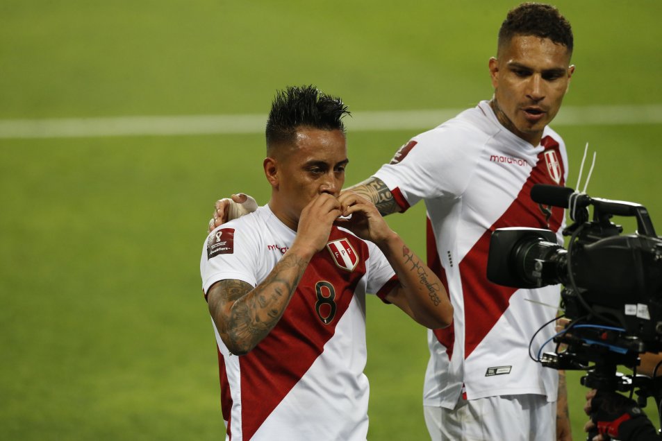 Chile vivió una pesadilla en Lima y perdió de forma inapelable ante Perú