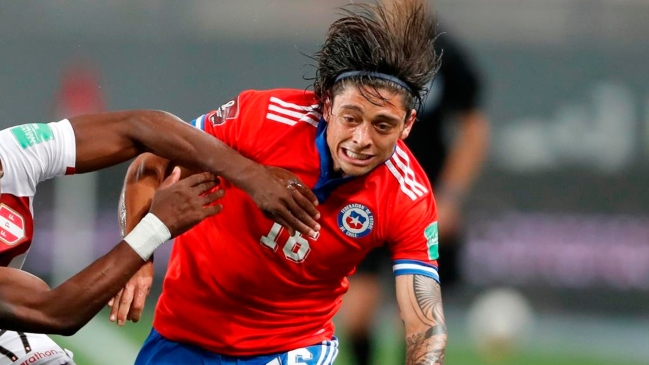 Joaquín Montecinos y la caída de la Roja: “Hay que seguir soñando y creyendo en el equipo”