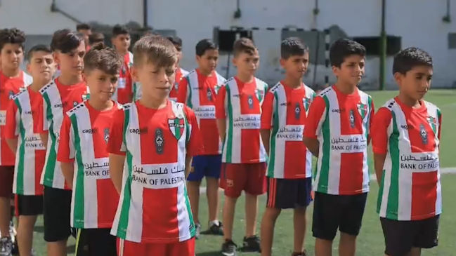 Palestino dio el puntapié inicial para su escuela de fútbol en Gaza
