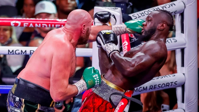 Tyson Fury venció a Wilder y retuvo el título mundial de los pesos pesados de la CMB