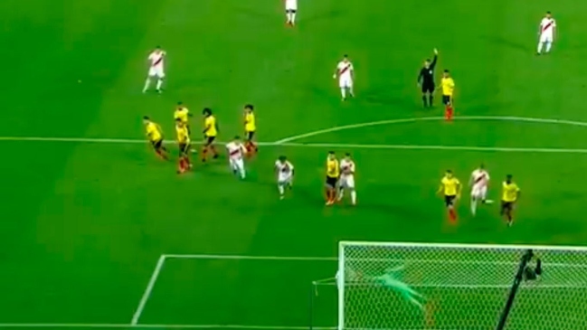 Se cumplen cuatro años del discutido gol de Paolo Guerrero que dejó a Chile fuera del Mundial