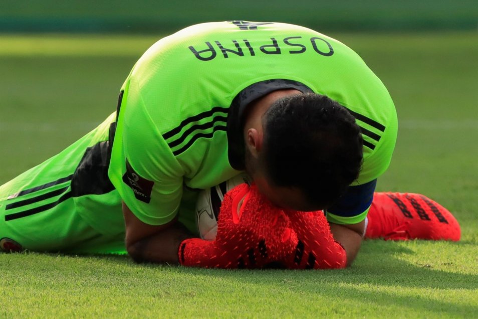 Brereton, Maripán, Isla, Vegas, Vidal y Alexis postulan al equipo ideal de la Fecha 5 de las Clasificatorias