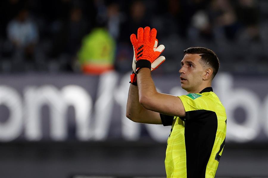 El 11 ideal de la quinta fecha de las Clasificatorias con Mauricio Isla y Ben Brereton