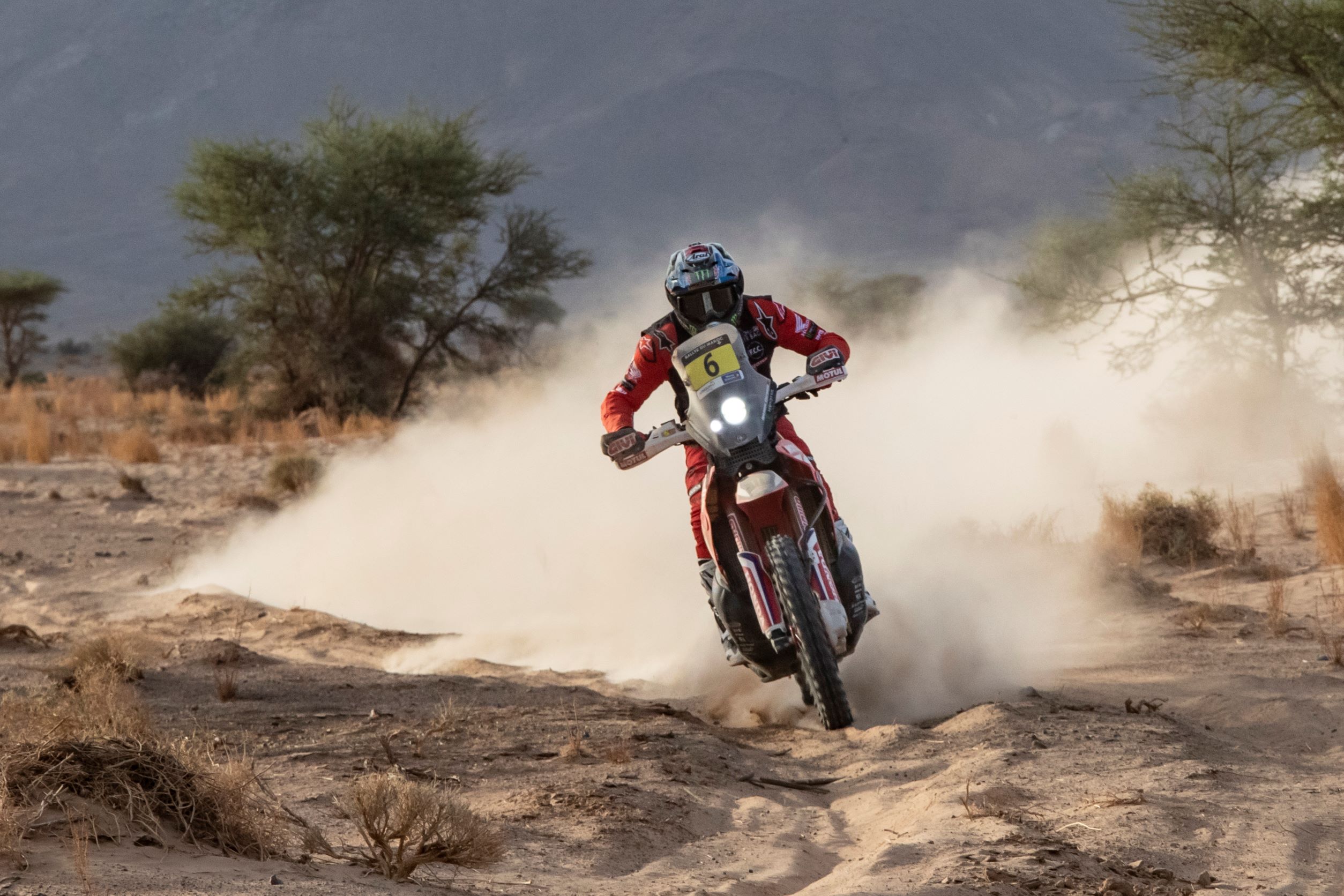 José Ignacio Cornejo sufrió una caída y se alejó de los primeros lugares en el Rally de Marruecos