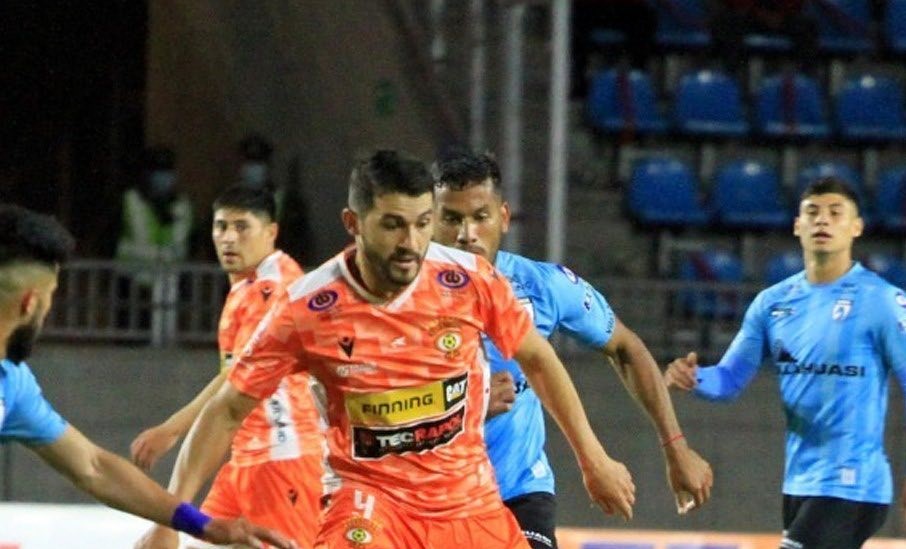 Cobreloa sigue al borde del abismo tras perder ante Deportes Iquique en la Primera B