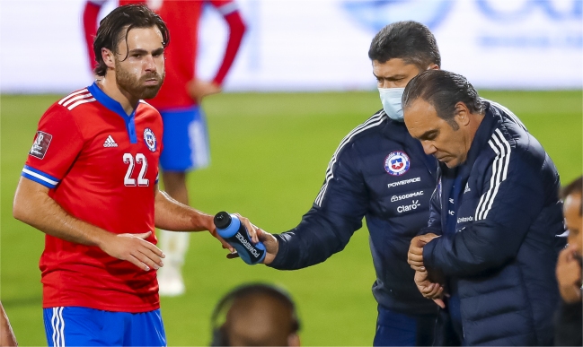 Martín Lasarte sobre Brereton: El juega de otra forma, se está tratando de adaptar y sus compañeros a él