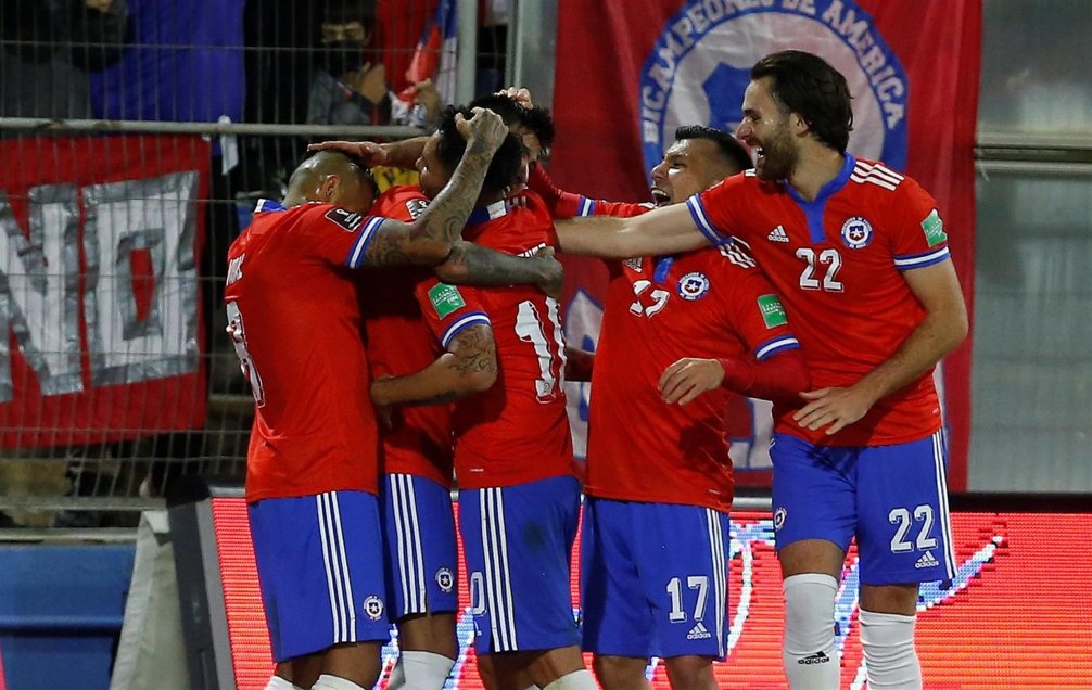 La Roja golpeó a Venezuela en San Carlos y mantuvo vivo el sueño de ir al Mundial